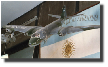 English Electric Canberra. Scratch built in metal by Guillermo Rojas Bazán. Approx. 1:32 scale. Built in 1983.